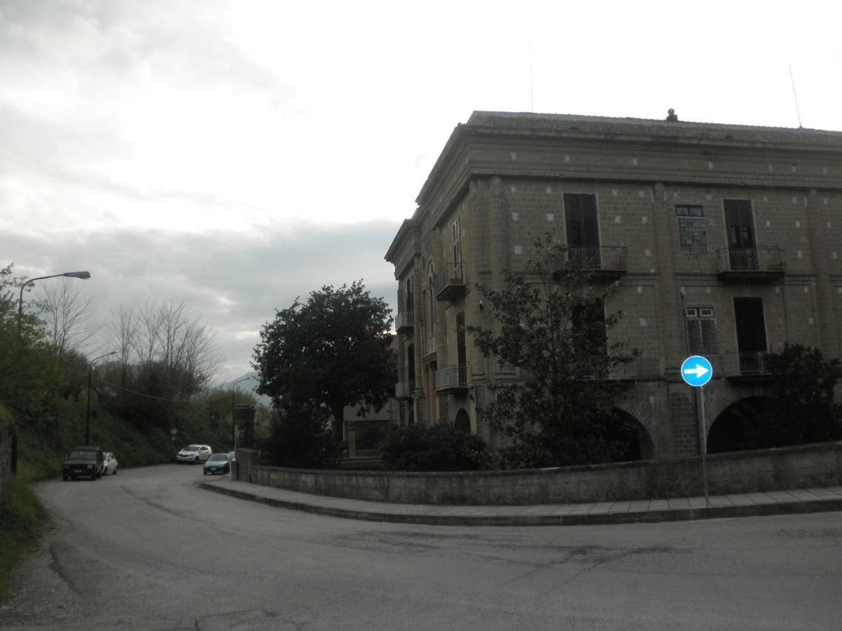Casa De Falco Bed and Breakfast Fisciano Exteriör bild